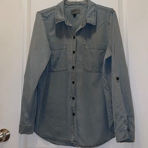 Universal thread women’s long sleeve button up